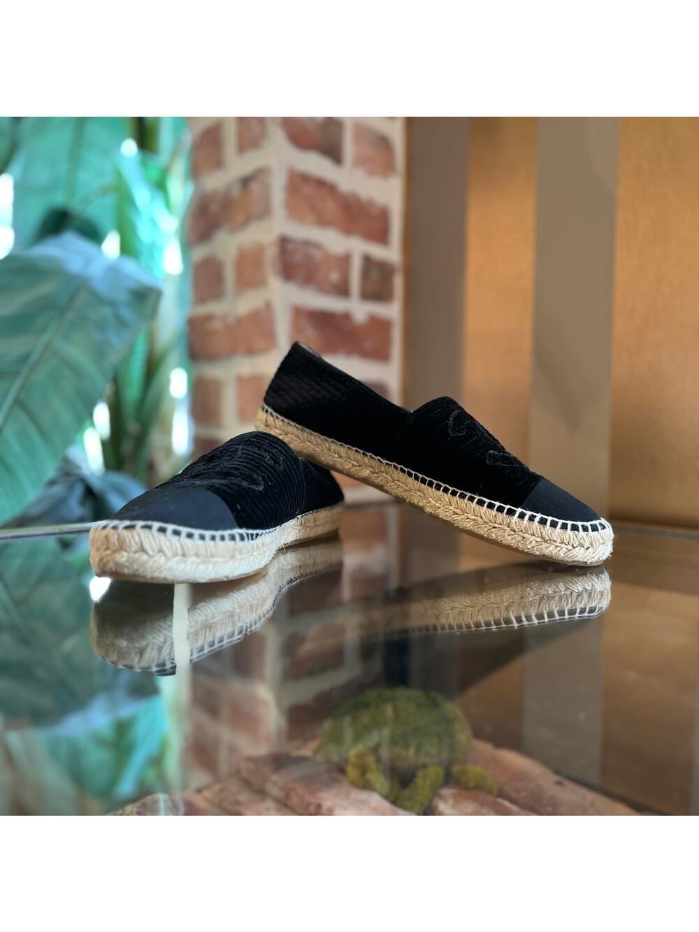 CHANEL CC Black Velvet Grosgrain Espadrilles SZ 41 (US 11)